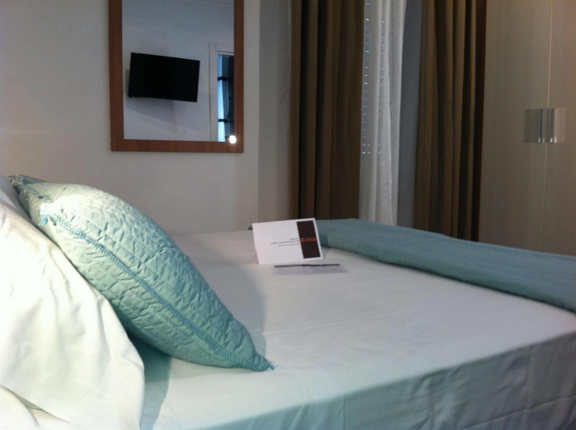 Holidays S.Lorenzo Guest House New Rom Exterior foto