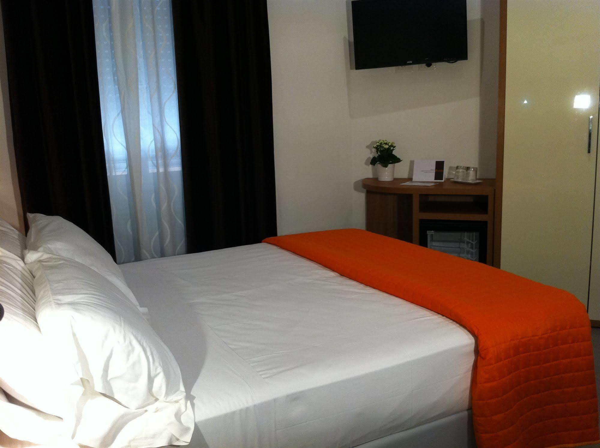 Holidays S.Lorenzo Guest House New Rom Exterior foto